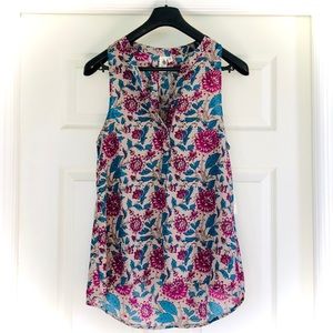 Sleeveless Flowy Top 🌸 NWT